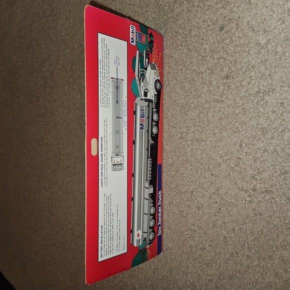 Mobil 1993 Toy Tanker Truck - Picture 3 of 5